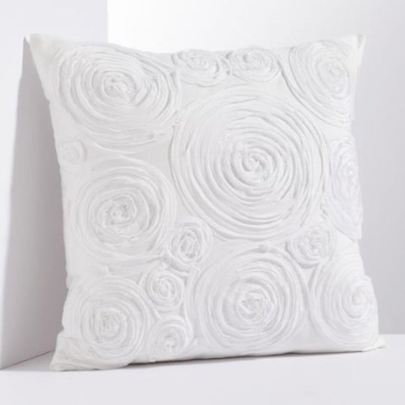 Simply Vera Wang Throw Pillow
